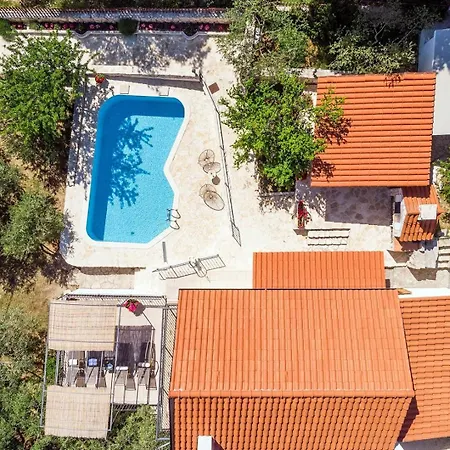 Zoro 3-bedroom With Private Pool And Amazing Panorama Gata